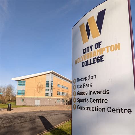 wolverhampton college number|City of Wolverhampton College.